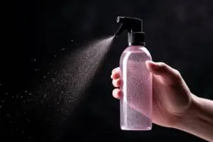Spray fixare machiaj: secretul unei machiaje impecabile